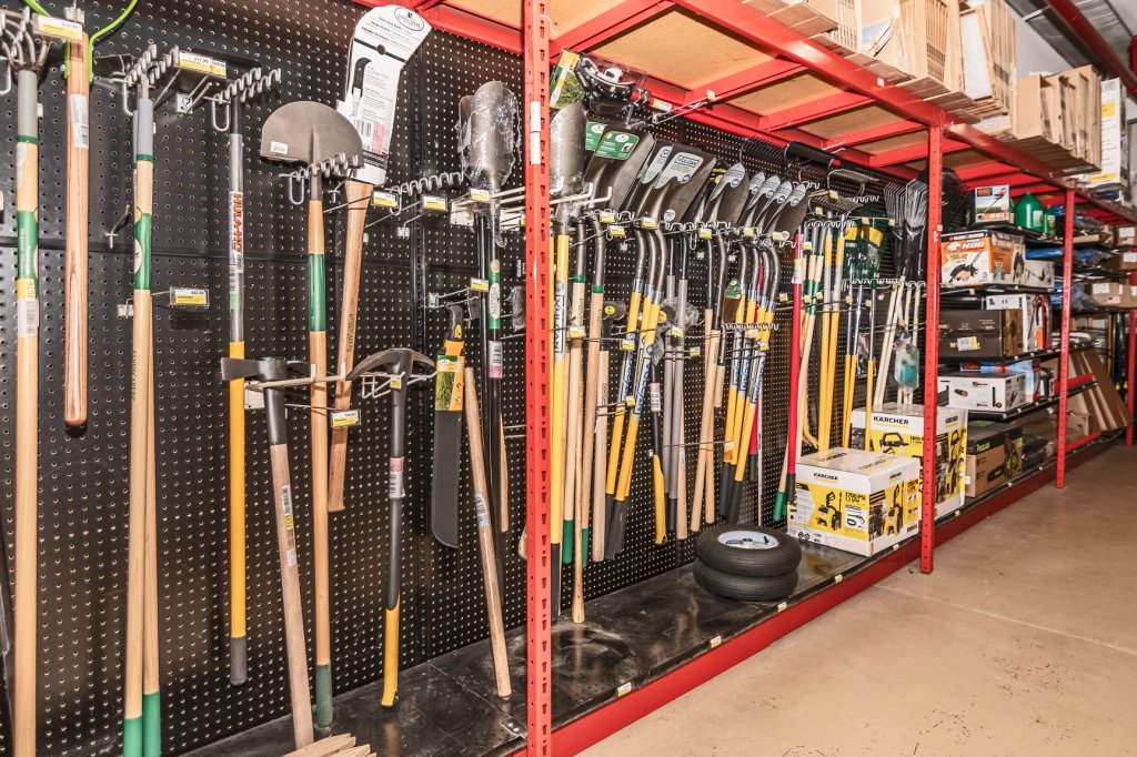 image-789871-garden_tools.w640.jpg